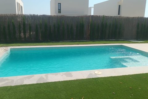 Huvila myytävänä La Font, Alicante, Espanja, 3 makuuhuonetta, 220 m2 No. 190792 - kuva 4