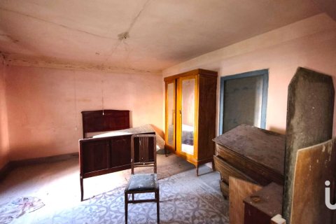 House for sale in Batea, Tarragona, Spain 8 bedrooms, 924 sq.m. No. 185585 - photo 19