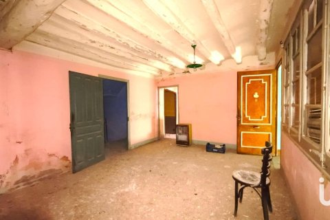 House for sale in Batea, Tarragona, Spain 8 bedrooms, 924 sq.m. No. 185585 - photo 16
