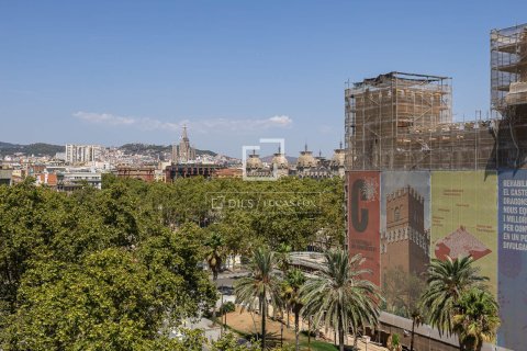 Takvåning till salu i Barcelona, Spanien 4 sovrum, 117 kvm. Nr. 194284 - foto 24