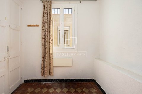 Takvåning till salu i Barcelona, Spanien 4 sovrum, 117 kvm. Nr. 194284 - foto 15