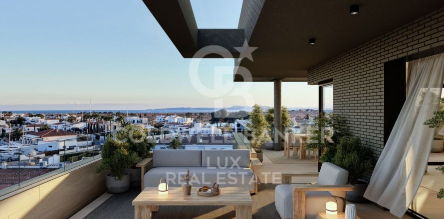 Apartamento en Roses, Gerona, España 2 dormitorios, 79 m2 No. 156997