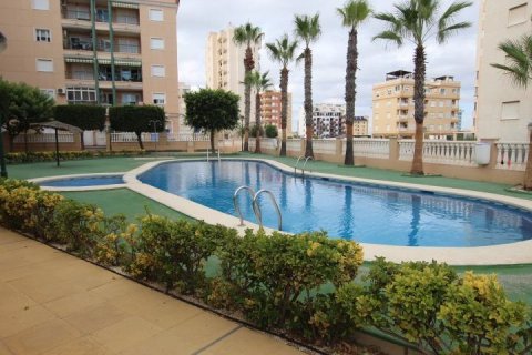 Lägenhet i Guardamar del Segura, Alicante, Spanien 3 sovrum, 75 kvm. Nr. 183643