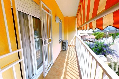 Kaupunkipientalo myytävänä El Vendrell, Tarragona, Espanja, 4 makuuhuonetta, 184 m2 No. 153409 - kuva 24