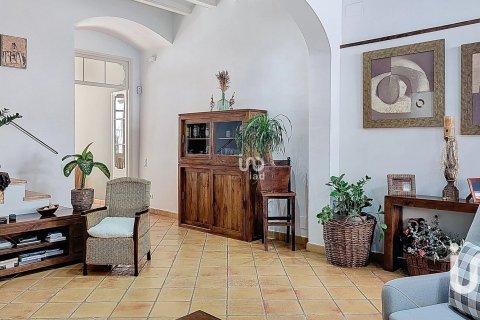 Villa zum Verkauf in Canet de Mar, Barcelona, Spanien 3 Schlafzimmer, 195 m2 Nr. 153411 - Foto 6