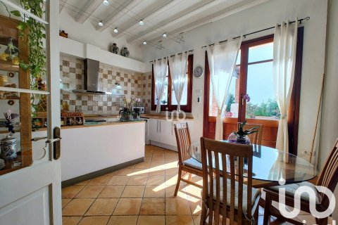 Villa zum Verkauf in Canet de Mar, Barcelona, Spanien 3 Schlafzimmer, 195 m2 Nr. 153411 - Foto 8