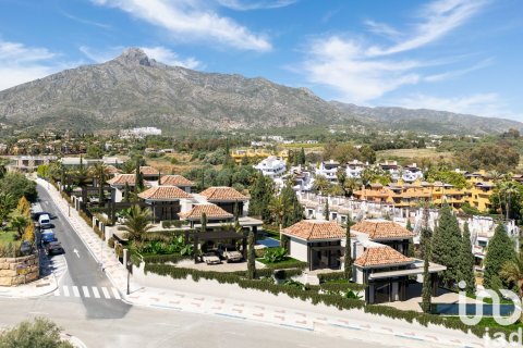 Talo myytävänä Marbella, Malaga, Espanja, 4 makuuhuonetta, 1100 m2 No. 153408 - kuva 2