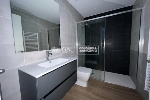 Huoneisto vuokrattavana Principado De Andorra (Ninguna Poblacion Tiene C.P.), Lleida, Espanja, 2 makuuhuonetta, 70 m2 No. 178418 - kuva 10