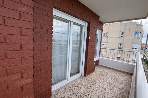 Apartament w Punta Prima, Alicante, Hiszpania 2 sypialnie, 70 mkw. nr 181061 – zdjęcie 7