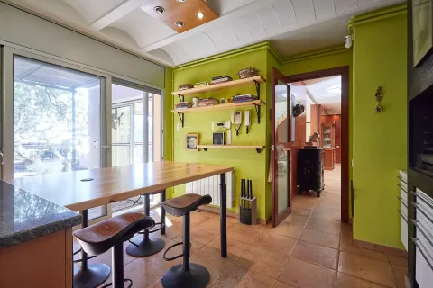 House for sale in Premia De Dalt, Barcelona, Spain 5 bedrooms, 407 sq.m. No. 167017 - photo 17