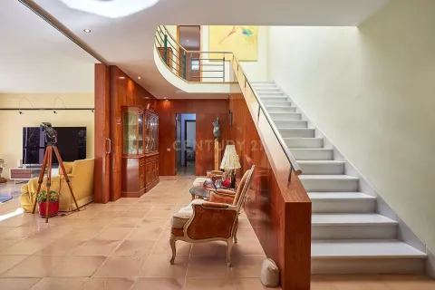House for sale in Premia De Dalt, Barcelona, Spain 5 bedrooms, 407 sq.m. No. 167017 - photo 12