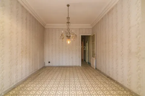 Apartment for sale in Barcelona, Spain 3 bedrooms, 150 sq.m. No. 167018 - photo 5