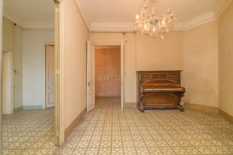 Apartment for sale in Barcelona, Spain 3 bedrooms, 150 sq.m. No. 167018 - photo 12