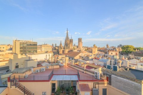 Apartment for sale in Barcelona, Spain 3 bedrooms, 150 sq.m. No. 167018 - photo 25