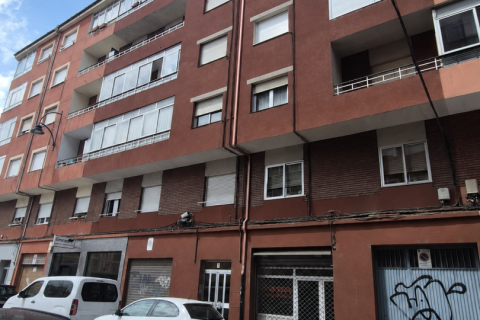 Liikekiinteistö myytävänä Leon, Espanja , 55 m2 No. 188029 - kuva 2