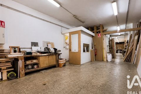 Продажа коммерческой недвижимости в Корнелья-де-Льобрегат, Барселона, Испания 154м2 №188030 - фото 2