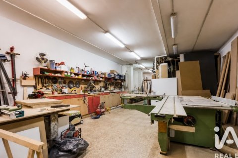 Продажа коммерческой недвижимости в Корнелья-де-Льобрегат, Барселона, Испания 154м2 №188030 - фото 4