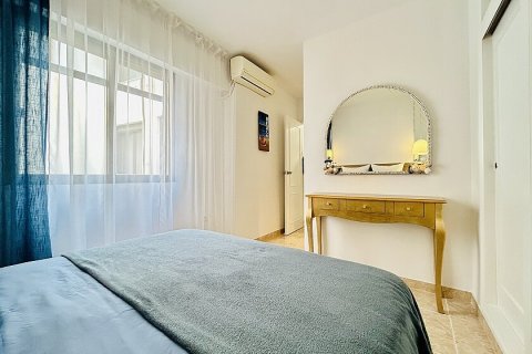 Apartment for sale Torrevieja, Alicante, Spain 3 bedrooms, 92 sq.m. No. 111147 - photo 13