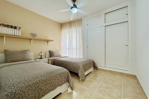 Apartment for sale Torrevieja, Alicante, Spain 3 bedrooms, 92 sq.m. No. 111147 - photo 17
