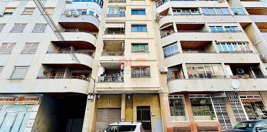 Apartment Torrevieja, Alicante, Spain 3 bedrooms, 92 sq.m. No. 111147