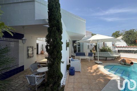 Māja pārdošanā Empuriabrava, Girona, Spānijā 4 istabas, 220 m2 Nr. 153872 - attēls 2