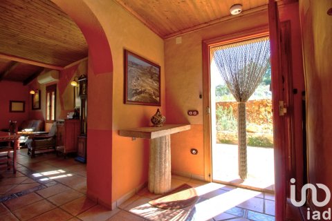 Продажа дома в Алькала де ла Ховада, Аликанте, Испания 4 спальни, 267м2 №153871 - фото 25