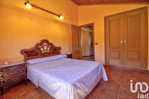 Продажа дома в Алькала де ла Ховада, Аликанте, Испания 4 спальни, 267м2 №153871 - фото 19