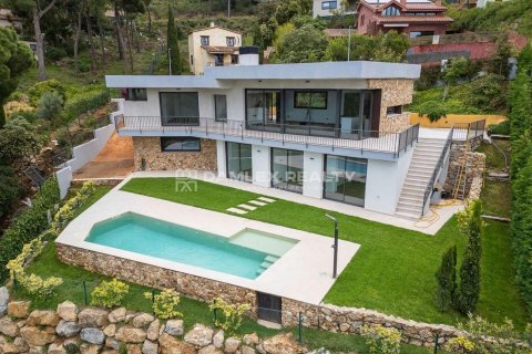 Dom w Begur, Girona, Hiszpania 4 sypialnie, 318 mkw. nr 176902