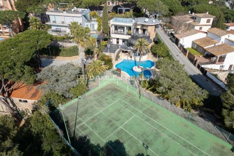 Willa w Platja D'aro, Girona, Hiszpania 7 sypialni, 390 mkw. nr 176905 – zdjęcie 3