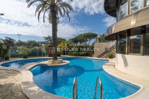 Willa w Platja D'aro, Girona, Hiszpania 7 sypialni, 390 mkw. nr 176905 – zdjęcie 14