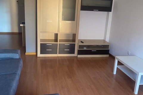 Apartment for sale in Valverde de la Virgen, Leon, Spain 3 bedrooms, 79 sq.m. No. 184977 - photo 3
