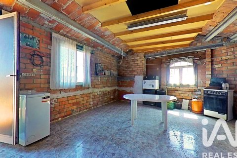 House for sale in L'Espluga de Francoli, Tarragona, Spain 156 sq.m. No. 184974 - photo 19