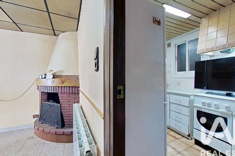 House for sale in L'Espluga de Francoli, Tarragona, Spain 156 sq.m. No. 184974 - photo 5