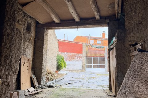 House for sale in Villaquilambre, Leon, Spain 130 sq.m. No. 184975 - photo 3