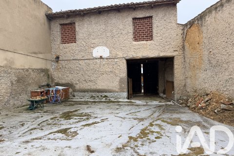 House for sale in Villaquilambre, Leon, Spain 130 sq.m. No. 184975 - photo 2