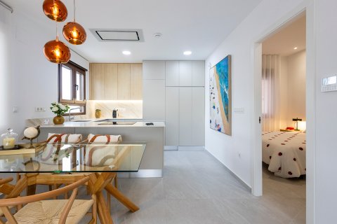 Kaupunkipientalo myytävänä Alicante, Espanja, 2 makuuhuonetta, 73 m2 No. 147055 - kuva 24