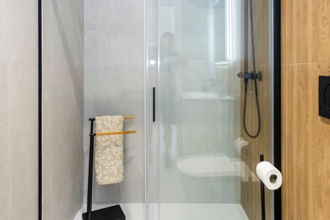 Kaupunkipientalo myytävänä Alicante, Espanja, 2 makuuhuonetta, 73 m2 No. 147055 - kuva 18