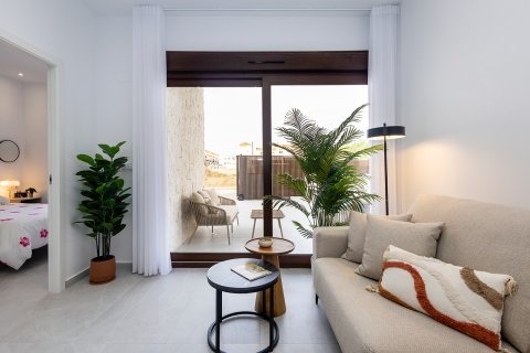 Kaupunkipientalo myytävänä Alicante, Espanja, 2 makuuhuonetta, 73 m2 No. 147055 - kuva 27