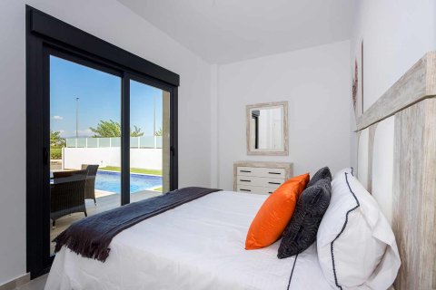 Продажа квартиры в Дайя Нуэва, Аликанте, Испания 3 спальни, 112м2 №147051 - фото 30