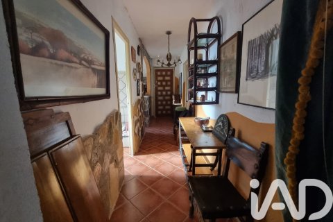 Talo myytävänä Pratdip, Tarragona, Espanja, 4 makuuhuonetta, 188 m2 No. 152870 - kuva 24