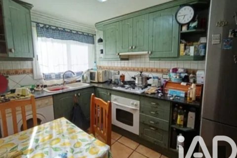 Talo myytävänä Pratdip, Tarragona, Espanja, 4 makuuhuonetta, 188 m2 No. 152870 - kuva 5