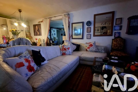 Talo myytävänä Pratdip, Tarragona, Espanja, 4 makuuhuonetta, 188 m2 No. 152870 - kuva 8