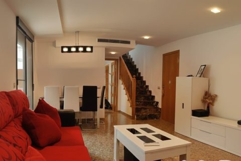 Duplex zum Verkauf in Castellon de la Plana, Castellon, Spanien 3 Schlafzimmer, 121 m2 Nr. 152868 - Foto 5