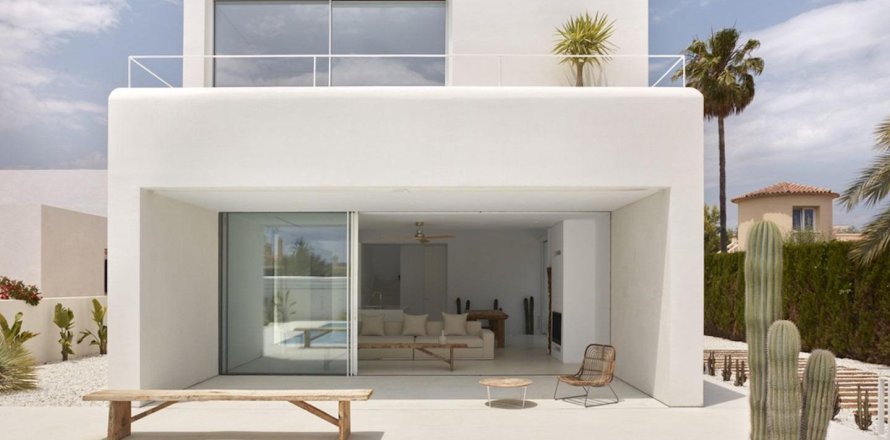 Villa in Estepona, Malaga, Spanien 3 Schlafzimmer, 210 m2 Nr. 169783