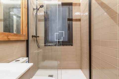 Appartamento in vendita a Barcelona, Spagna 3 camere da letto, 67 mq. N° 192581 - foto 12