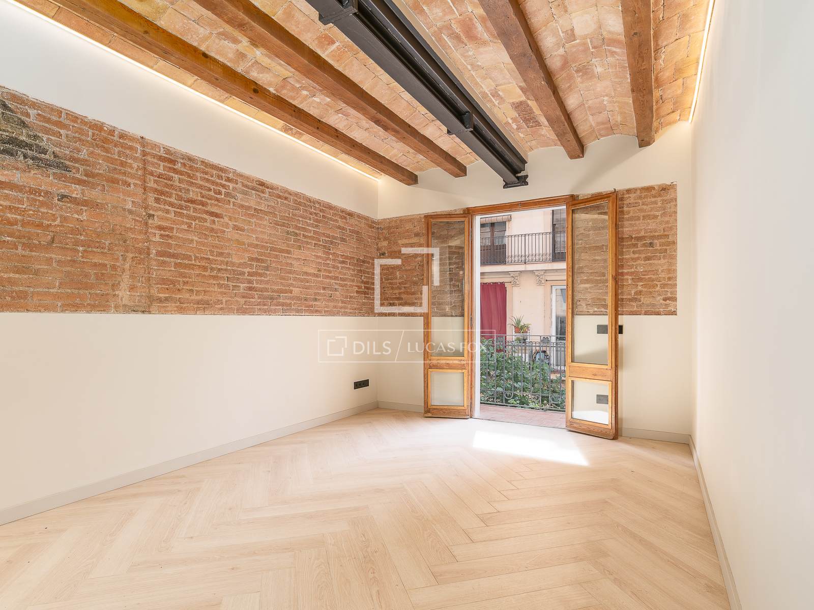 Apartment in Barcelona, Spain 3 bedrooms, 67 sq.m. No. 192581