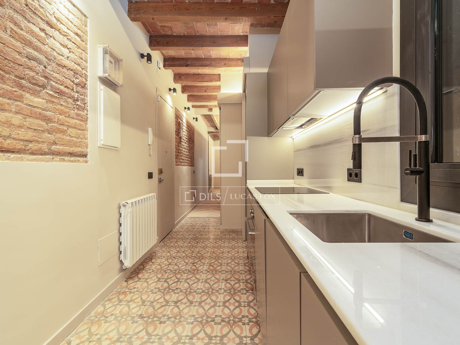 Apartment in Barcelona, Spain 3 bedrooms, 67 sq.m. No. 192581