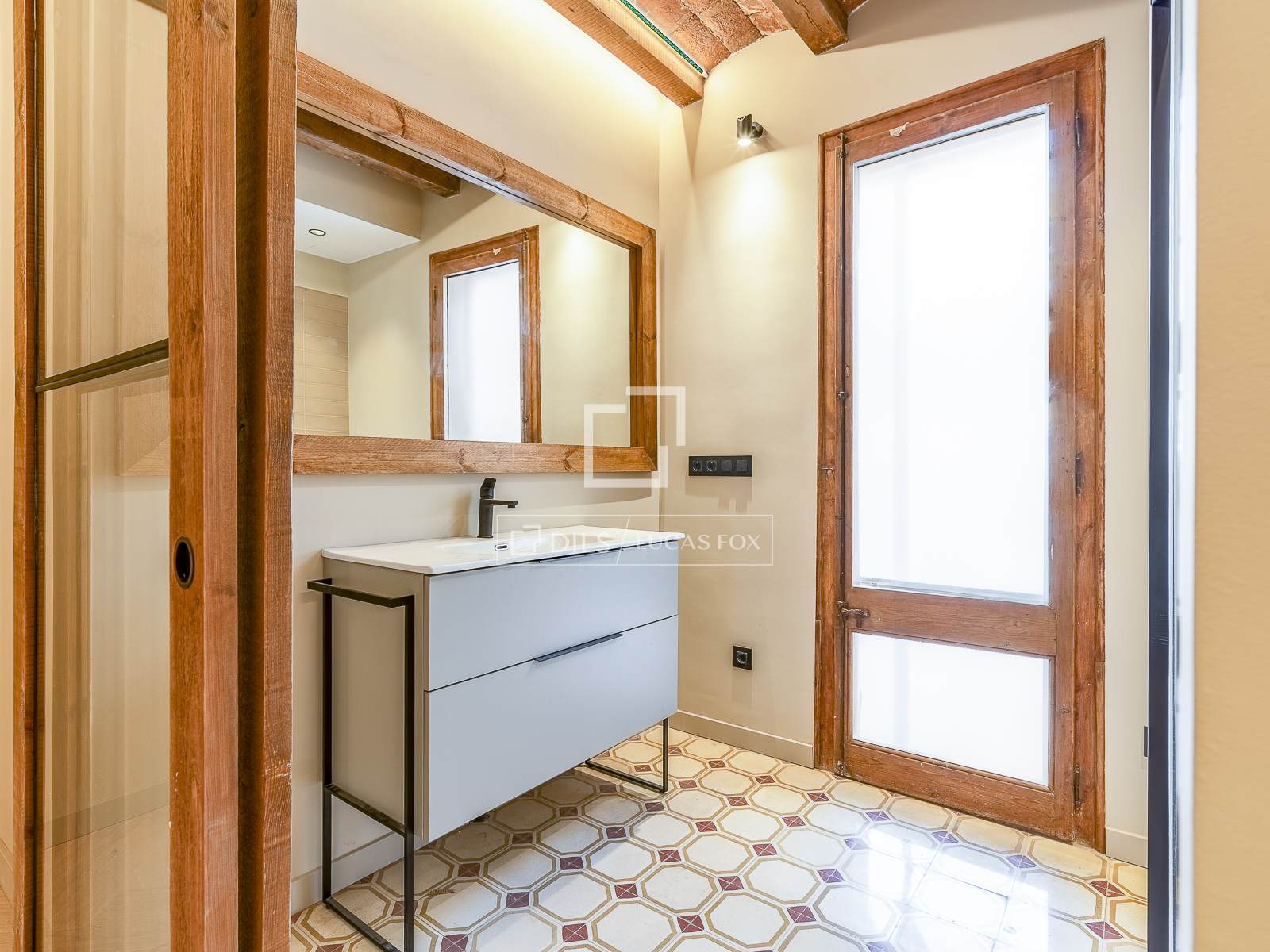 Apartment in Barcelona, Spain 3 bedrooms, 67 sq.m. No. 192581