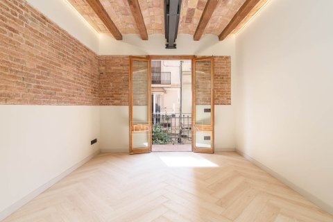 Apartamento en Barcelona, España 3 dormitorios, 67 m2 No. 192581