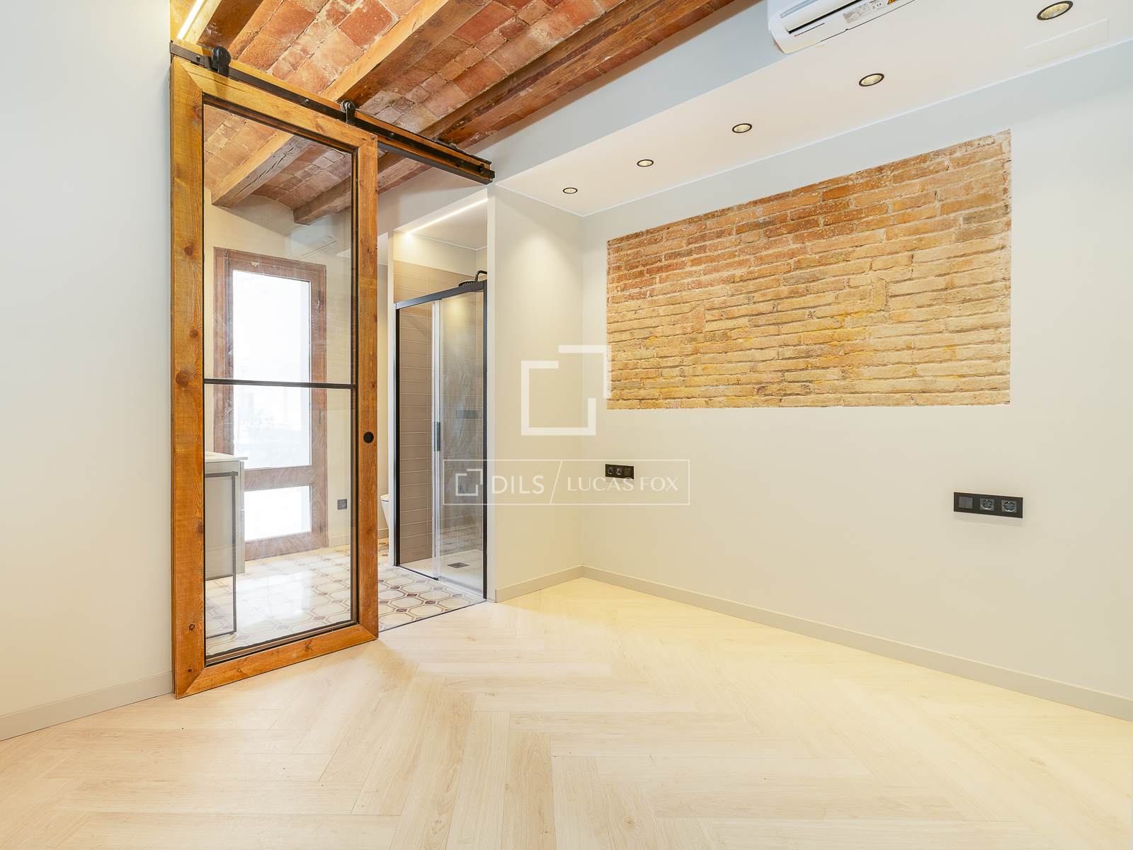 Apartment in Barcelona, Spain 3 bedrooms, 67 sq.m. No. 192581